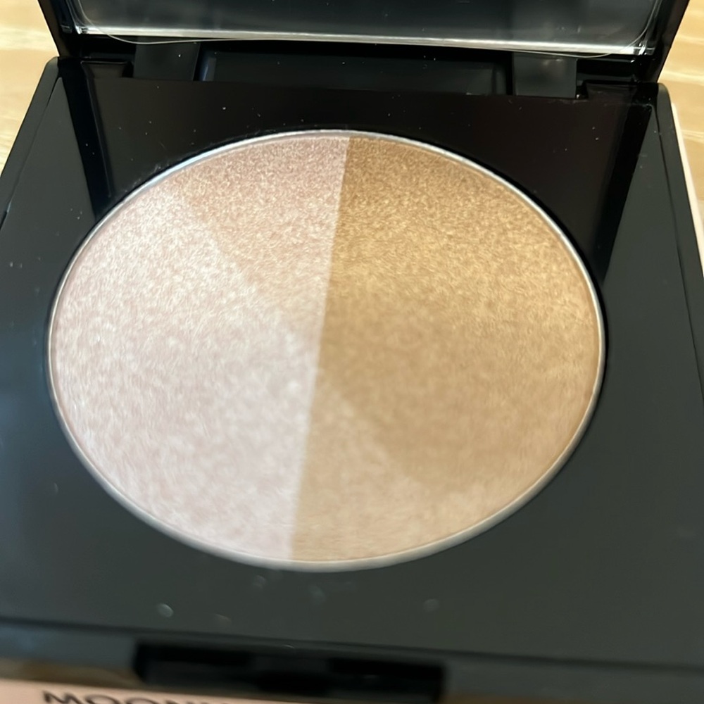 Brand new inbox, K Voss Fairy dust pressed highlighter